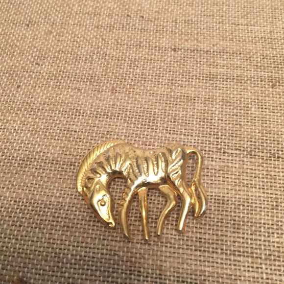 Zebra Brooch GP - Picture 1 of 2